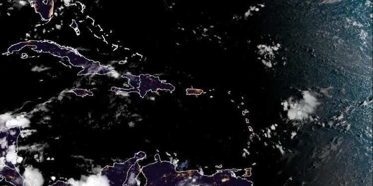 Indomet pronostica aguaceros dispersos y tronadas en el interior del país; temperaturas seguirán calurosas