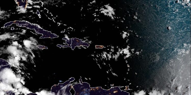 Indomet pronostica ambiente caluroso y aguaceros vespertinos en varias provincias