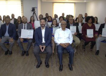 Colaboradores de DGJP reciben certificados de Diplomado RITA por parte de la Superintendencia de Pensiones