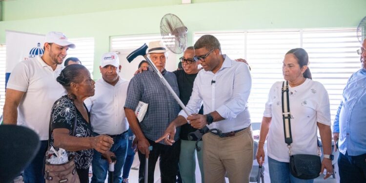 Robert Polanco afirma Gobierno devuelve en servicios lo que la gente paga en impuestos