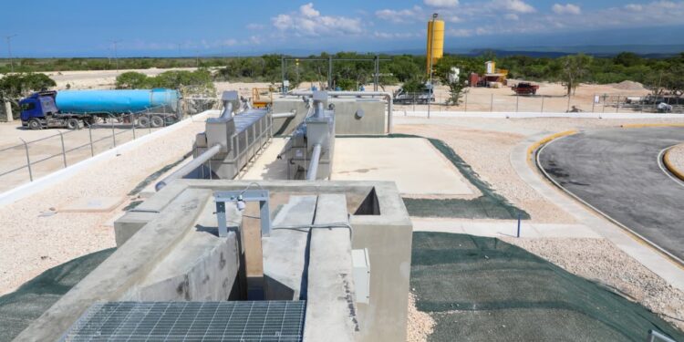 Presidente Abinader inaugura innovadora planta de tratamiento en Cabo Rojo para seguir impulsando el desarrollo de la Región Sur