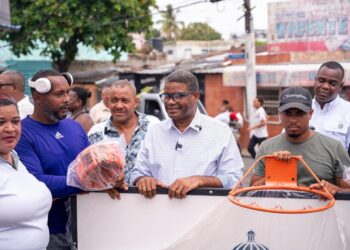 Robert Polanco asegura el Gobierno realiza una intervención integral y sostenida en el sector Capotillo