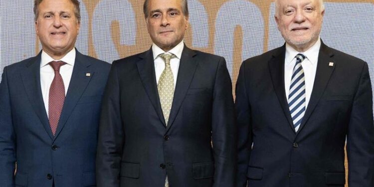 APAP celebra 63 aniversario reconociendo el legado de sus fundadores y a los colaboradores de mayor permanencia