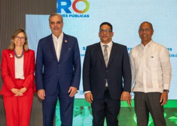 Presidente Abinader califica nueva ley de Contrataciones Públicas como herramienta que transforma las compras estatales y permite que los recursos públicos lleguen a los más necesitados