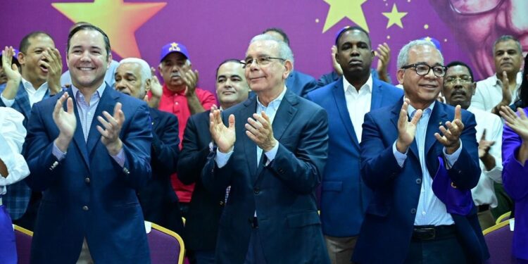 Johnny Pujols en asamblea del PLD: “Sin memoria no hay verdad, y sin verdad no hay futuro ”