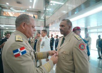 Ministerio de Defensa conmemora Independencia de Centroamérica y, como parte de la CFAC, condecora a 44 militares dominicanos