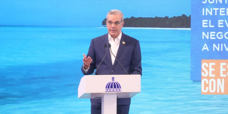 Presidente Abinader presenta logros que consolidan RD como hub aéreo y logístico a nivel regional