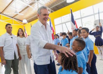 Presidente Abinader entregará viviendas, escuelas, polideportivos y carretera en el Gran Santo Domingo y Constanza este fin de semana
