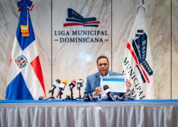 Victor D’Aza anuncia Presidencia transferirá recursos a los ayuntamientos