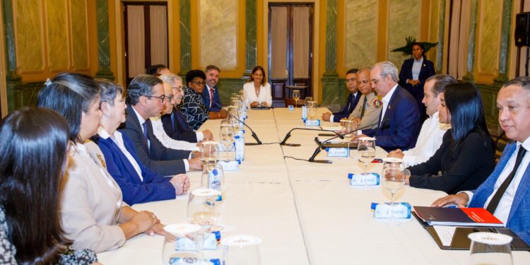 Presidente Abinader destaca madurez política en diálogo de alto nivel sobre Haití