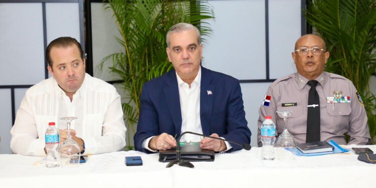 Presidente Abinader encabeza reunión de seguimiento al Plan de Seguridad Ciudadana