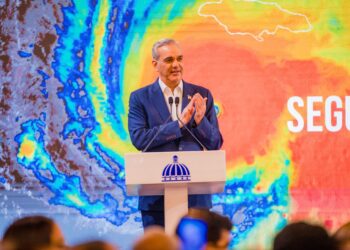 Presidente Abinader destaca saneamiento de cañadas salva vidas