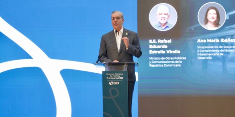 Presidente Abinader posiciona a República Dominicana en el centro del debate global sobre transporte sostenible