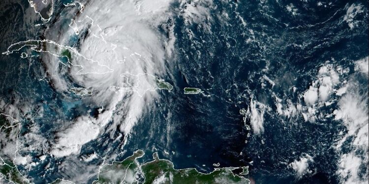 Indomet pronostica aguaceros moderados a fuertes por efectos indirectos del huracán Melissa