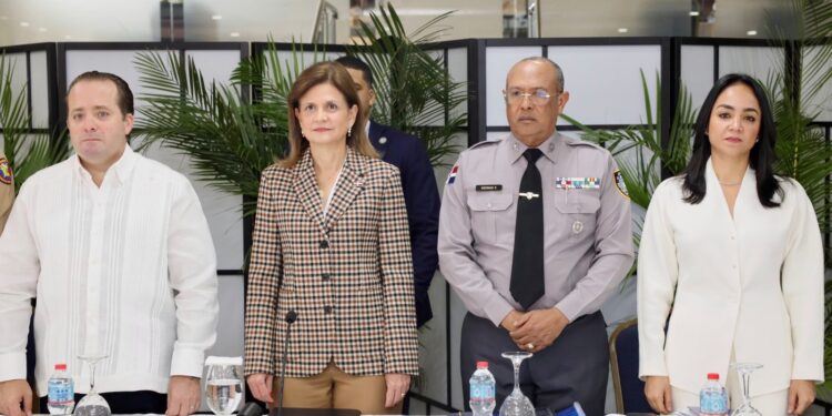 Raquel Peña evalúa avances y nuevas estrategias en reunión de seguimiento al Plan de Seguridad Ciudadana