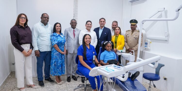 El INABIE pone en funcionamiento módulo de salud bucal para beneficiar a 3,661 estudiantes de Las Matas de Farfán