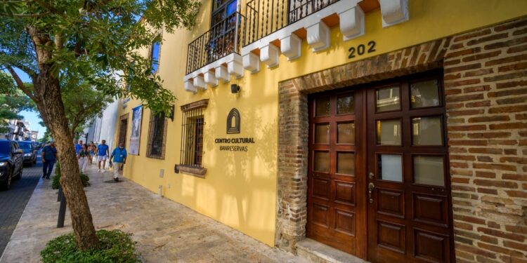 Centro Cultural Banreservas cierra con la exposición «Marilín» de los hermanos Nazario