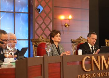 Vicepresidenta Raquel Peña encabeza en estos momentos la tercera sesión de vistas públicas del Consejo Nacional de la Magistratura para llenar vacantes en la SCJ y el TSE