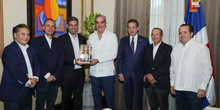 Inversión extranjera se expande en República Dominicana con instalación de planta productora de cerveza Corona