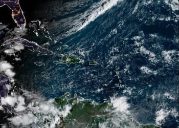 Indomet pronostica aguaceros y tronadas este martes por efectos de una vaguada