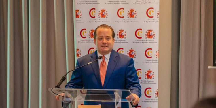 Paliza destaca aumentos salariales históricos, avances en transparencia y fortaleza de la relación España–RD