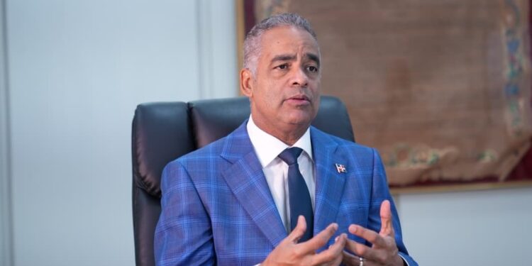 Energía y minas captan el 40 % de la inversión extranjera en 2025