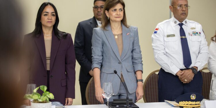 Raquel Peña encabeza en Santiago la reunión 114 del Plan de Seguridad Ciudadana