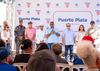 Propeep retoma su agenda de jornadas “Primero Tú”, tras paso tormenta Melissa; en Villa Isabela