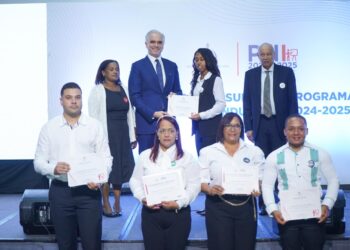 Ministerio de Educación concluye Programa Nacional de Inducción 2024-2025 e incorpora 5,412 nuevos docentes al sistema