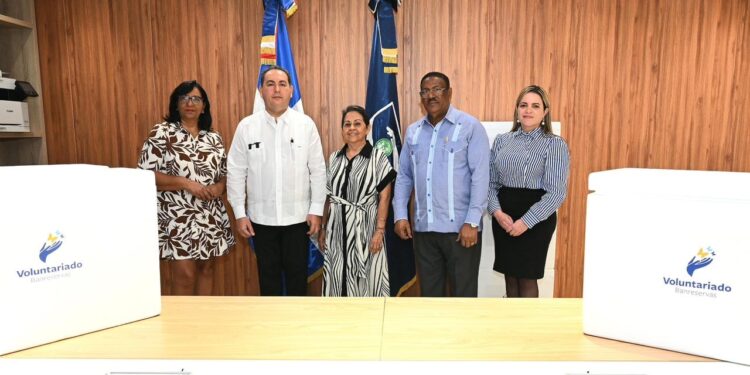 Voluntariado Banreservas dona miles de vacunas contra la influenza al Servicio Nacional de Salud