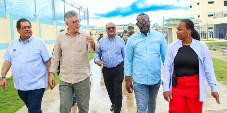 Notarios brindarán asistencia legal en nuevos recintos carcelarios