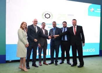 Coopadepe recibe prestigioso premio BCIE Solidarios  por su trayectoria de 25 años en inclusión financiera