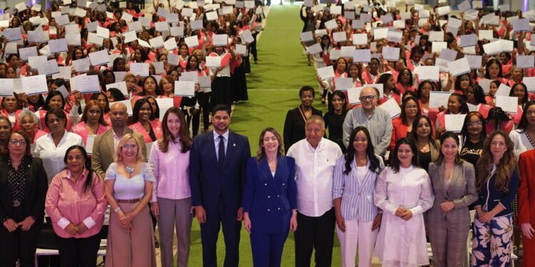 Dirección de Desarrollo Social Supérate gradúa 932 “Mujeres SUPEREmprendedoras”