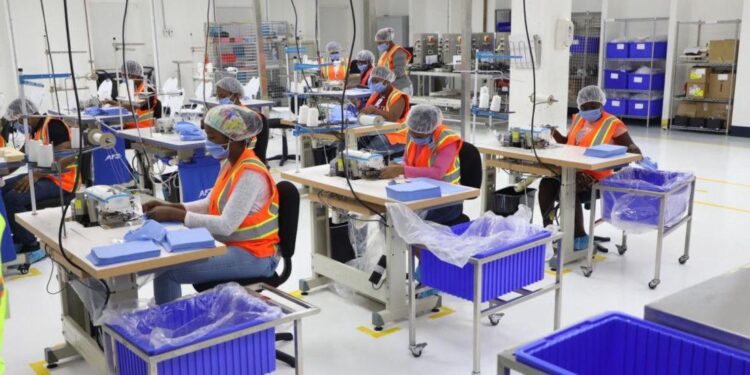 Zonas francas consolidan su dinamismo en 2025 con 82 empresas y 10 nuevos parques aprobados