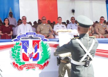 Presidente Abinader encabeza desfile conmemorativo del 213 aniversario del natalicio de Juan Pablo Duarte, dando inicio al Mes de la Patria