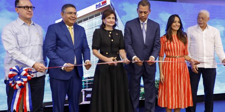 Vicepresidenta Peña y Guido Gómez Mazara inauguran nueva sede del Indotel; concluyen 24 años de pago de alquiler