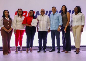 Promipyme impulsa la economía de Samaná con créditos por RD$50 millones