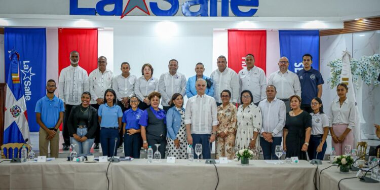 Ministro Luis Miguel De Camps juramenta Mesa de los Cinco Pilares en la Regional 12 de La Altagracia y El Seibo