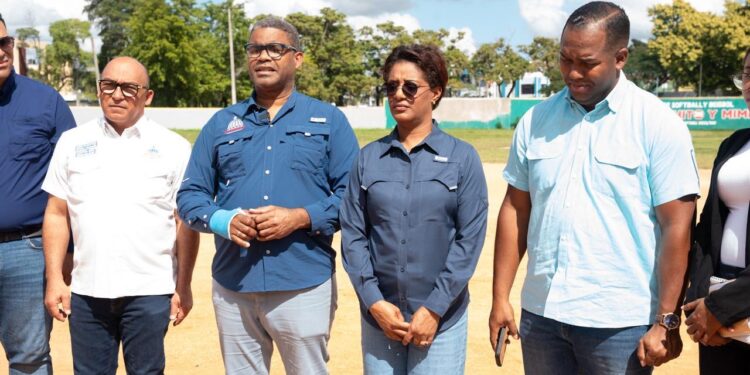 Propeep y Desarrollo Barrial supervisan y coordinan intervenciones del “Gobierno Contigo” en La Altagracia