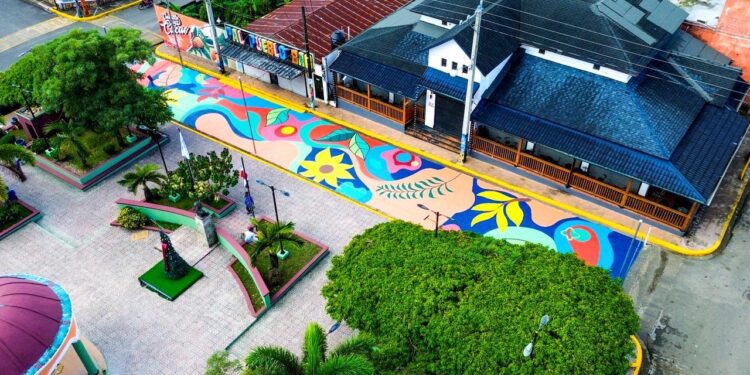 Propeep deja iniciada la Ruta del Arte 2026 con la inauguración de 1,300 metros cuadrados de Paseos de los Colores en Castillo