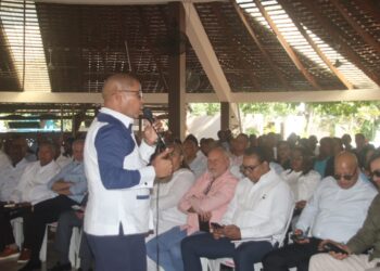 PRM realiza encuentro con dirigentes de la Región Valdesia