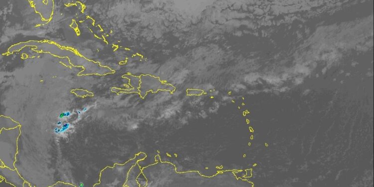 Indomet prevé cielo medio nublado, lluvias pasajeras y temperaturas frescas para este miércoles