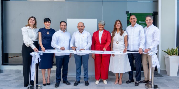 Seguros Reservas continúa su expansión, inaugurando una nueva oficina en San Pedro de Macorís