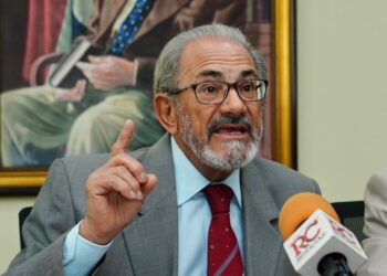 FP: Aumento de permisos, vertederos y daños ecológicos ponen en duda política ambiental del Gobierno