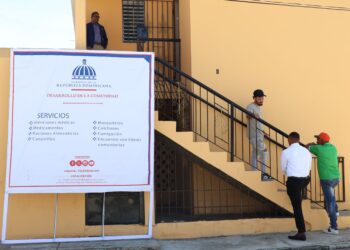 Desarrollo de la Comunidad entrega panadería y repostería en Barahona