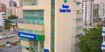Banco Santa Cruz consolida su posicionamiento como el tercer banco de capital privado del país al cierre del 2025