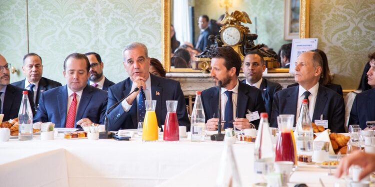 Presidente Abinader se reúne con empresarios franceses que reconocen a RD como su principal destino de inversión en el Caribe