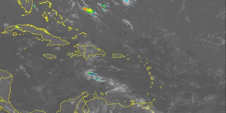 Indomet pronostica chubascos en varias regiones del país por incidencia de una vaguada