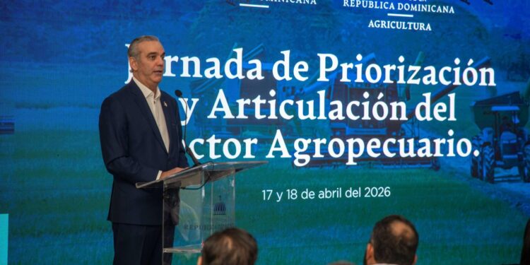 Gobierno, empresarios y organizaciones del sector agropecuario preparan ruta de modernización del campo