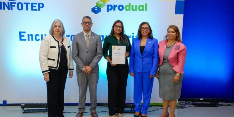 Promueven modelo de Formación Dual como herramienta estratégica para la empleabilidad y la competitividad en SDE